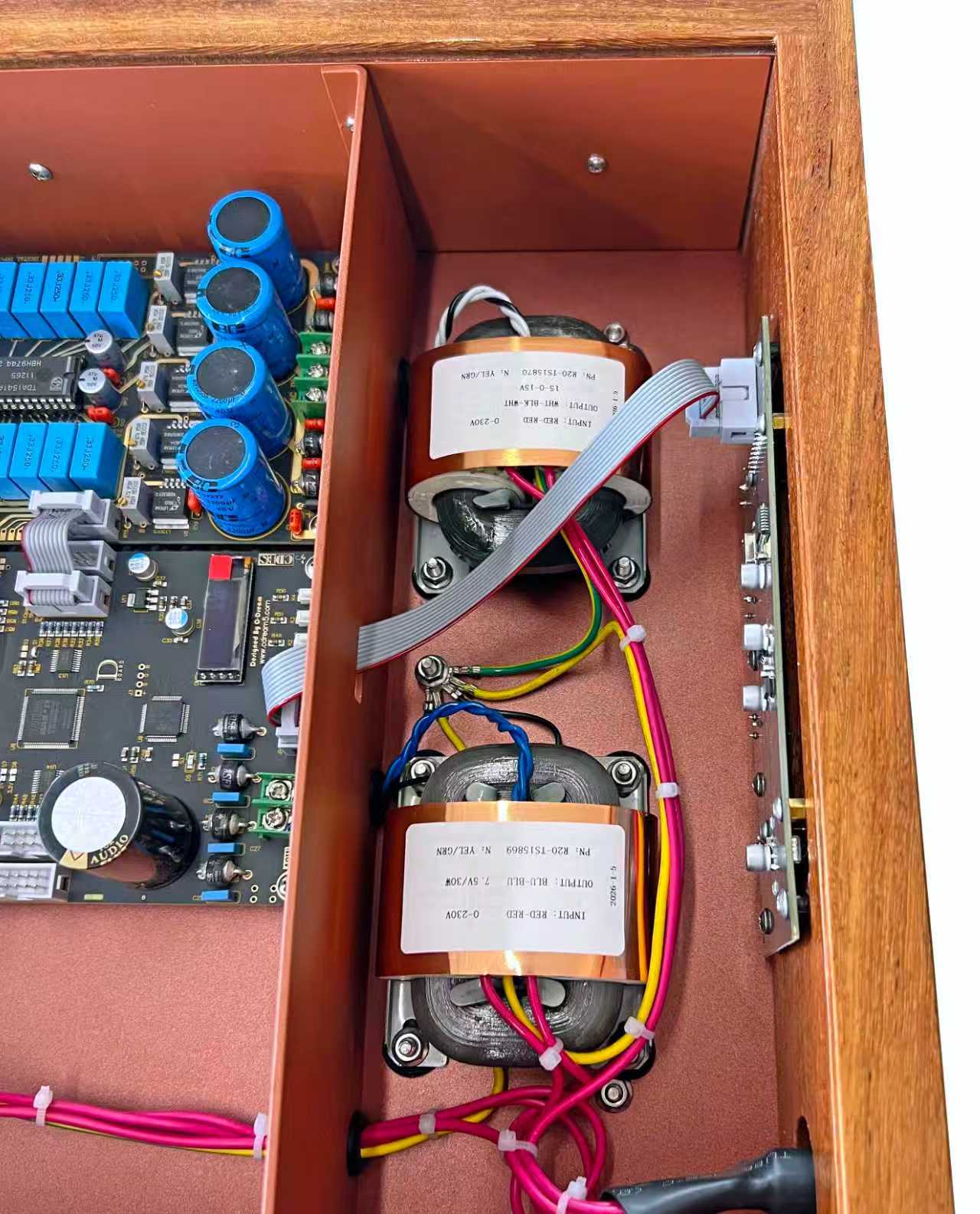 advancedMADness  TDA1541 Digital -  Analog Konverter  Holz/Lack/Alu